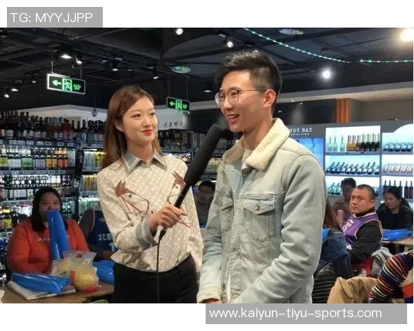 顶级足球球星空降直播间畅聊绿茵传奇揭秘赛场幕后故事